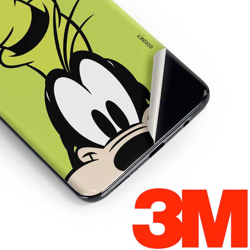 Disney Friends Goofy Up Close Galaxy S10 Skin