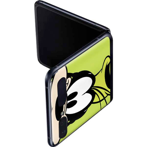 Disney Friends Goofy Up Close Galaxy Z Flip Skin