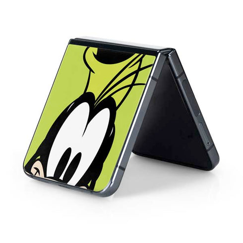 Disney Friends Goofy Up Close Galaxy Z Flip5 5G Skin