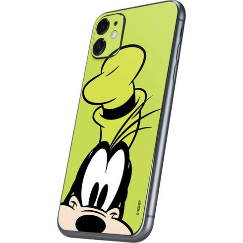 Disney Friends Goofy Up Close iPhone 11 Skin