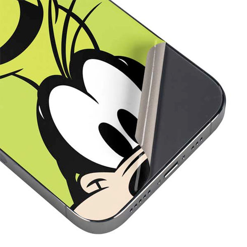 Disney Friends Goofy Up Close iPhone 14 Pro Max Skin