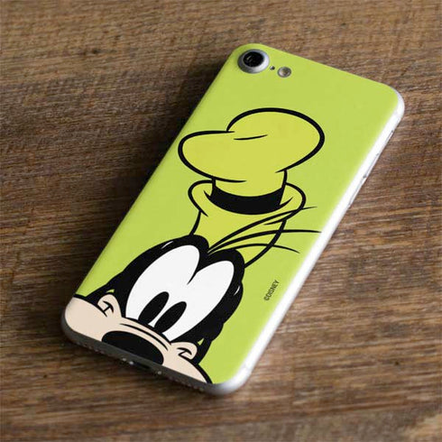 Disney Friends Goofy Up Close iPhone 8 Skin