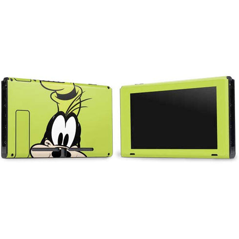 Disney Friends Goofy Up Close Nintendo Switch Bundle Skin