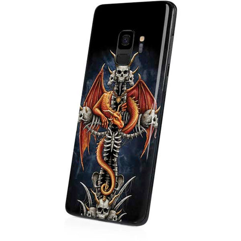 Gothic Dragon & Skull Cross by Sarah Richter Galaxy S9 Skin
