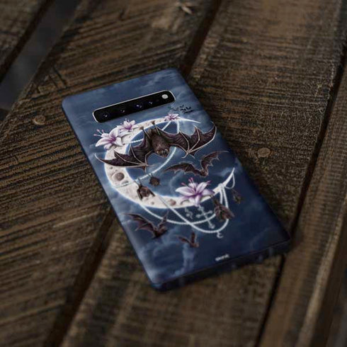 Gothic Moon with Bats and Flowers by Sarah Richter Galaxy S10 Skin