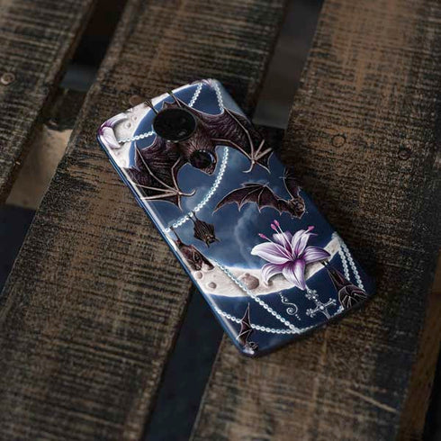 Gothic Moon with Bats and Flowers by Sarah Richter Moto E5 Plus Skin