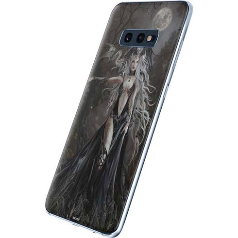Gothic Princess with Silver Dragon by Nene Thomas Galaxy S10e Skin