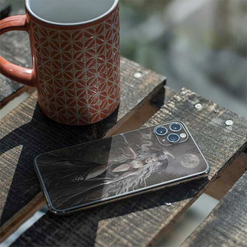 Gothic Princess with Silver Dragon by Nene Thomas iPhone 11 Pro Max Skin