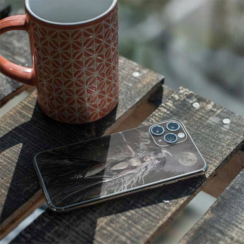 Gothic Princess with Silver Dragon by Nene Thomas iPhone 11 Pro Skin