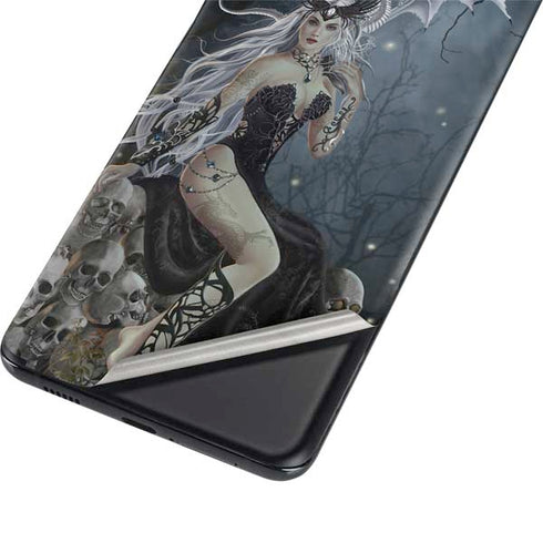 Gothic Queen with Silver Dragon by Nene Thomas Galaxy S21 5G Skin