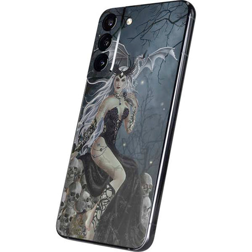 Gothic Queen with Silver Dragon by Nene Thomas Galaxy S22 Plus Skin