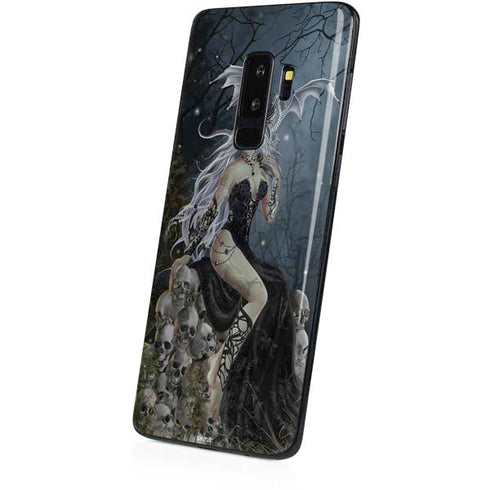 Gothic Queen with Silver Dragon by Nene Thomas Galaxy S9 Plus Skin