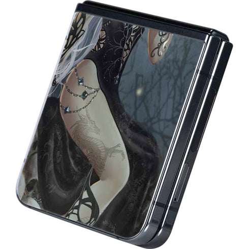 Gothic Queen with Silver Dragon by Nene Thomas Galaxy Z Flip5 5G Skin