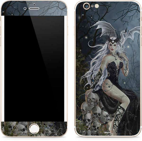 Gothic Queen with Silver Dragon by Nene Thomas iPhone 6/6s Plus Skin