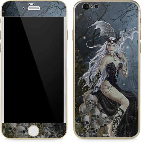Gothic Queen with Silver Dragon by Nene Thomas iPhone 6/6s Skin