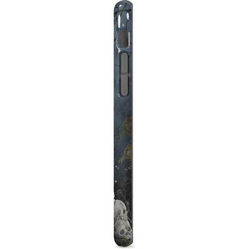 Gothic Queen with Silver Dragon by Nene Thomas iPhone 7 Pro Case