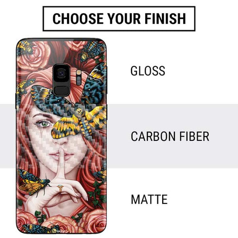 Gothic Woman and Death Moth Butterflies by Sarah Richter Galaxy S9 Skin