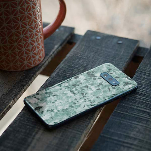 Graphite Turquoise Galaxy S10e Skin