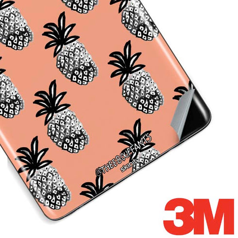 Bouffants and Broken Hearts Gray Scale Pineapple Galaxy Note 8 Skin