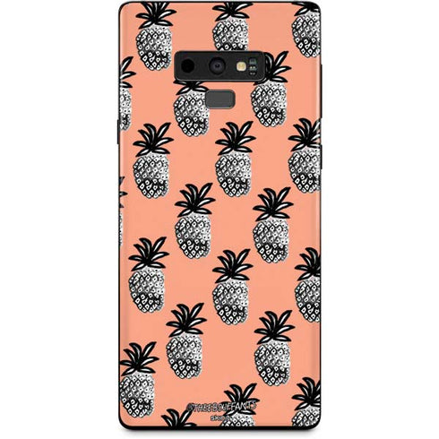 Bouffants and Broken Hearts Gray Scale Pineapple Galaxy Note 9 Skin