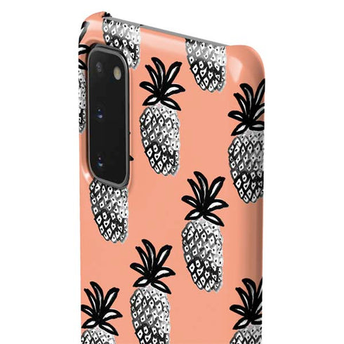 Bouffants and Broken Hearts Gray Scale Pineapple Galaxy S20 Lite Case