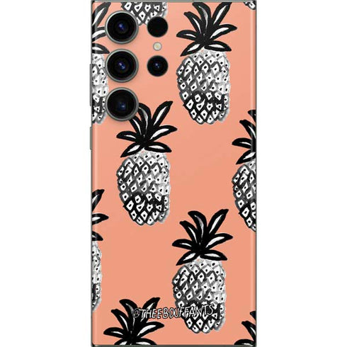 Bouffants and Broken Hearts Gray Scale Pineapple Galaxy S23 Ultra Skin