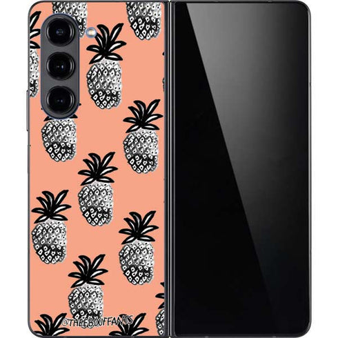 Bouffants and Broken Hearts Gray Scale Pineapple Galaxy Z Fold5 5G Skin