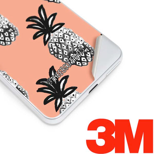Bouffants and Broken Hearts Gray Scale Pineapple Google Pixel 3 Skin