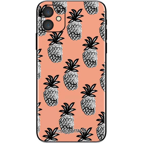 Bouffants and Broken Hearts Gray Scale Pineapple iPhone 11 Skin