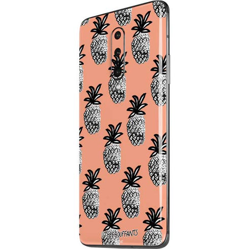 Bouffants and Broken Hearts Gray Scale Pineapple OnePlus 7 Pro Skin