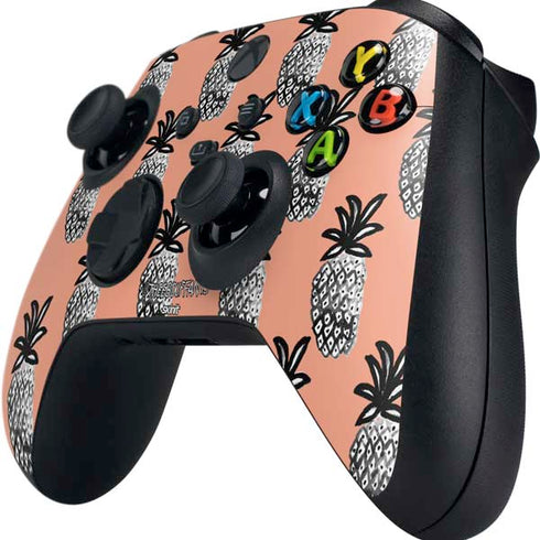 Bouffants and Broken Hearts Gray Scale Pineapple Xbox Series X Controller Skin