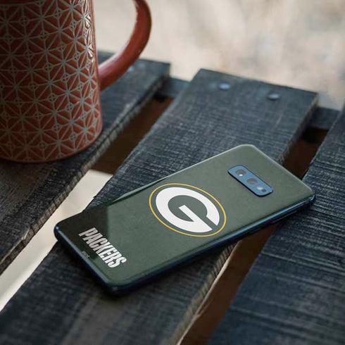 NFL Green Bay Packers Distressed Galaxy S10e Skin