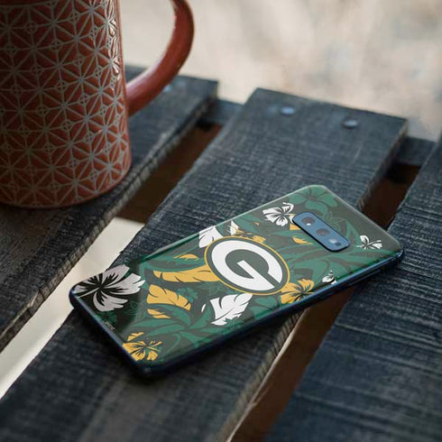 NFL Green Bay Packers Tropical Print Galaxy S10e Skin