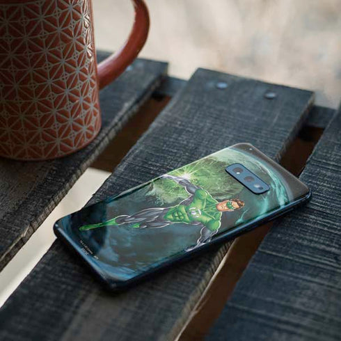 DC Comics Green Lantern Action Pose in Space Galaxy S10e Skin