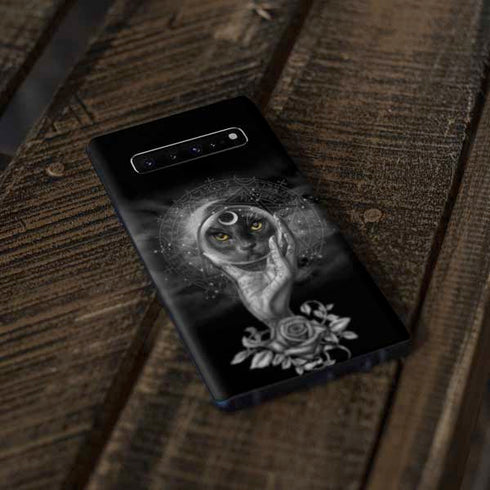 Alchemy Grimalkins Glass Galaxy S10 Skin