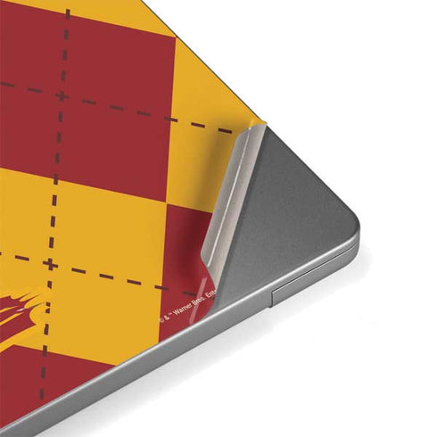 Wizarding Worlds Harry Potter Gryffindor Huse Crest MacBook Pro 14in (2021-24) Skin