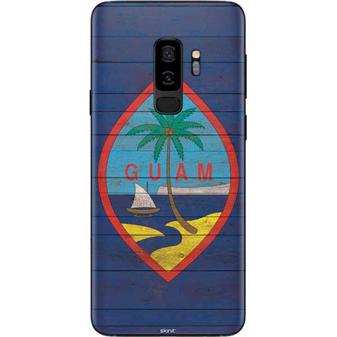 Guam Flag Dark Wood Galaxy S9 Plus Skin