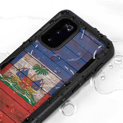 Haiti Flag Dark Wood Galaxy S20 Waterproof Case