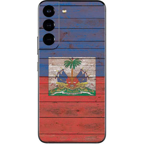 Haiti Flag Dark Wood Galaxy S22 Skin
