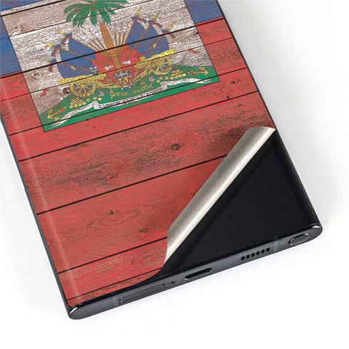 Haiti Flag Dark Wood Galaxy S22 Ultra Skin