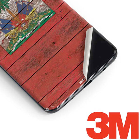 Haiti Flag Dark Wood Galaxy S9 Skin