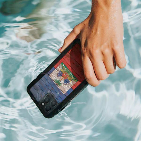 Haiti Flag Dark Wood iPhone 11 Pro Max Waterproof Case