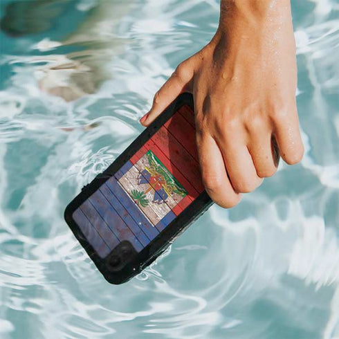 Haiti Flag Dark Wood iPhone XR Waterproof Case