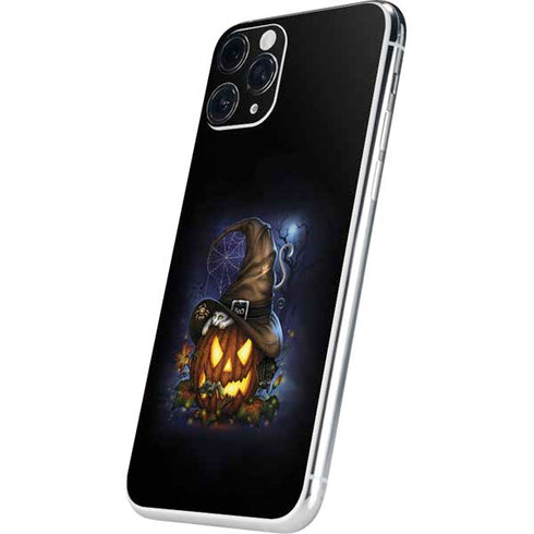Halloween Cat and Jack O Lantern Pumpkin by Sarah Richter iPhone 11 Pro Skin