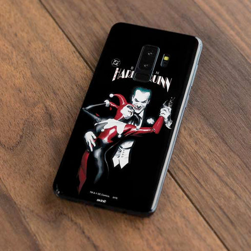 DC Comics The Joker Batman: Harley Quinn Cover #1 Art by Alex Ross. Piece Also known as Tango with Evil Galaxy S9 Plus Skin