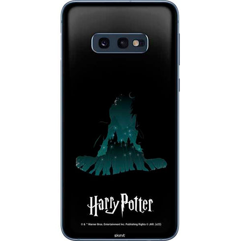 Wizarding World Harry Potter Hats and Hogwarts Galaxy S10e Skin