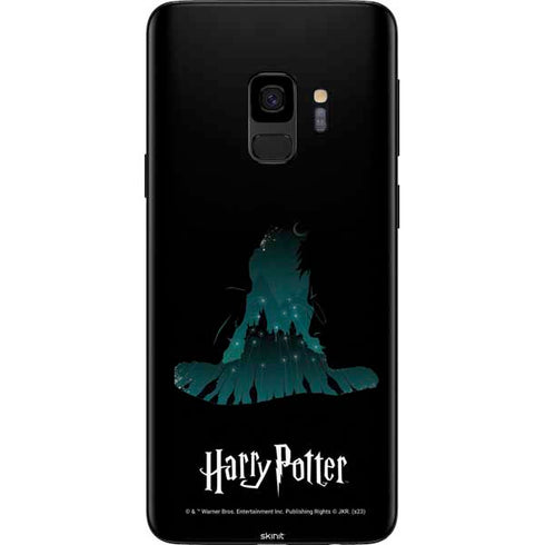 Wizarding World Harry Potter Hats and Hogwarts Galaxy S9 Skin