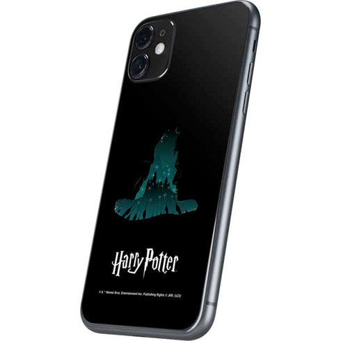 Wizarding World Harry Potter Hats and Hogwarts iPhone 11 Skin