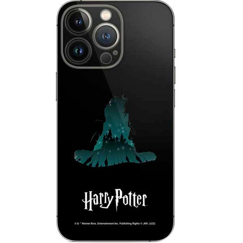 Wizarding World Harry Potter Hats and Hogwarts iPhone 13 Pro Skin