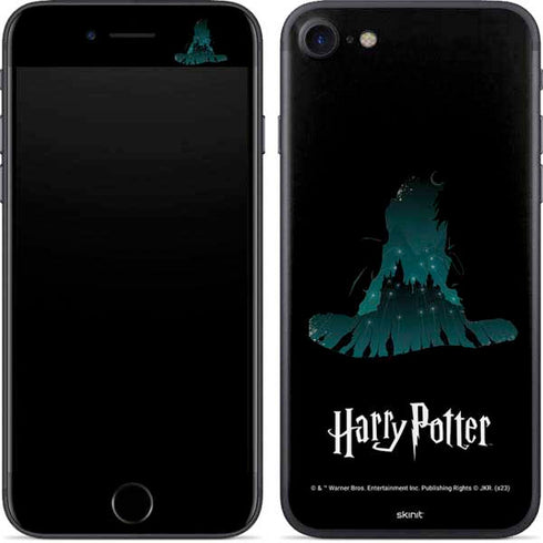 Wizarding World Harry Potter Hats and Hogwarts iPhone 7 Skin